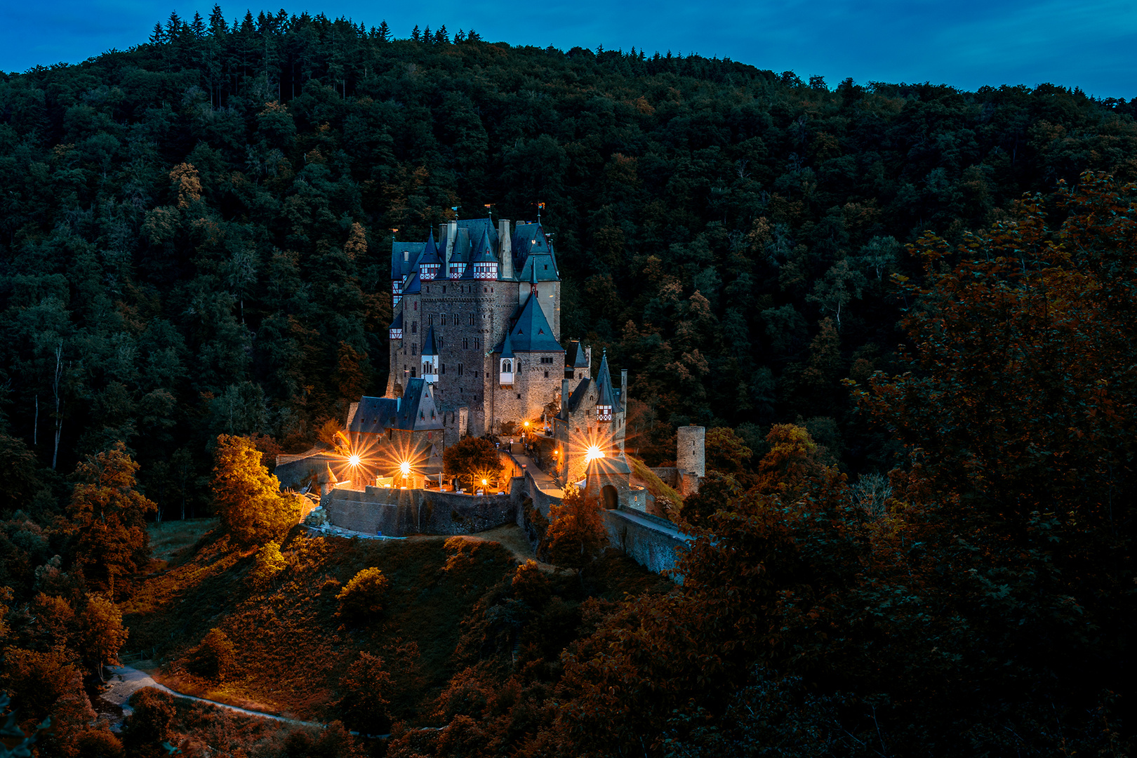 Burg Eltz zur Blauen Stunde
