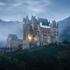 Burg Eltz zur blauen Stunde