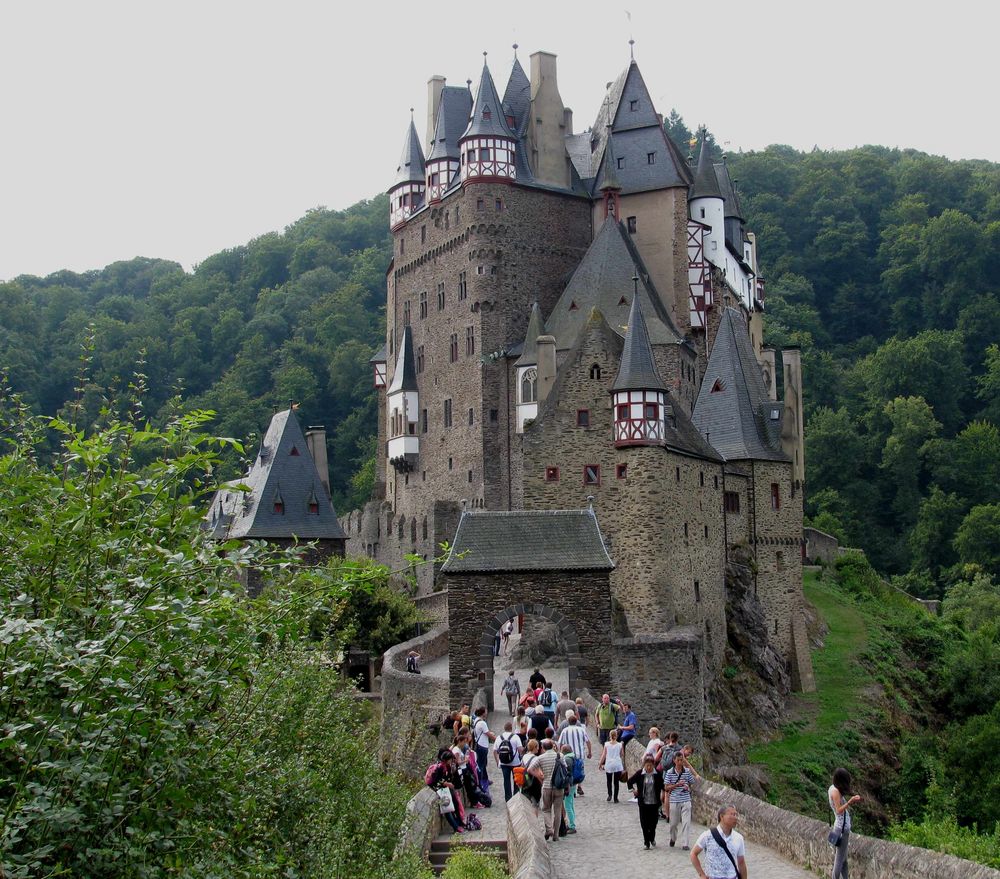 BURG ELTZ..PFALZ