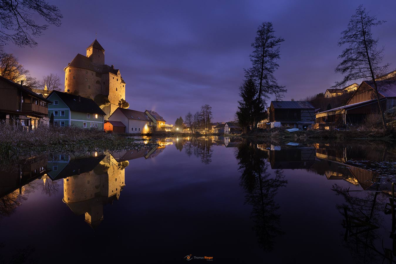 Burg Falkenberg in der blauen Stunde