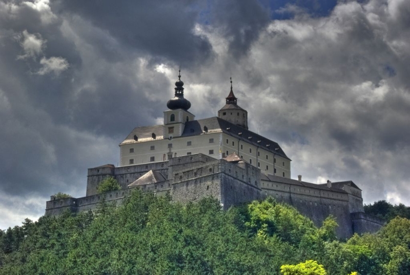 Burg Forchtenstein