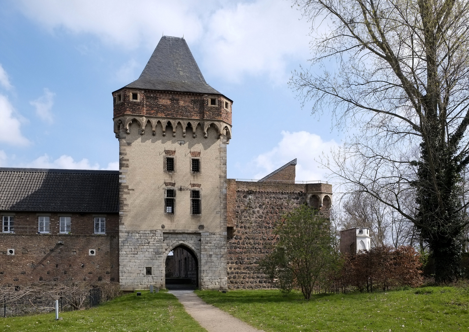 Burg Friedestrom