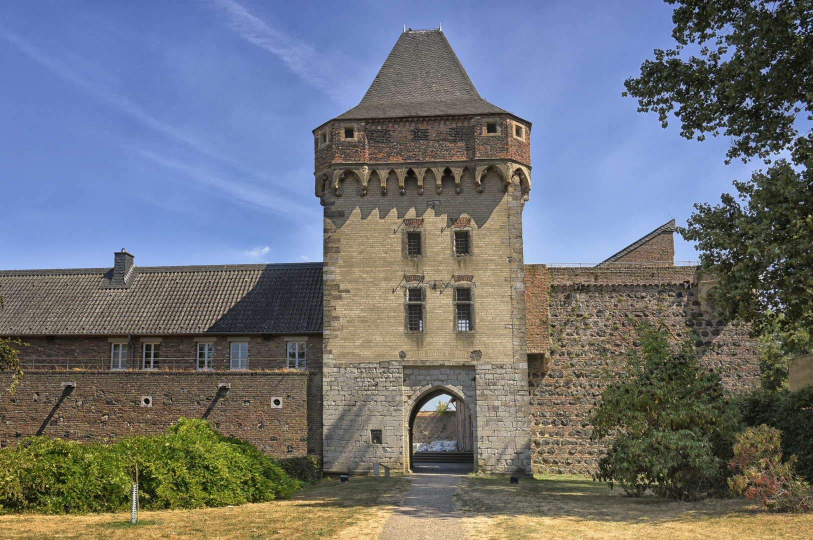 Burg Friedestrom - Düsseldorf