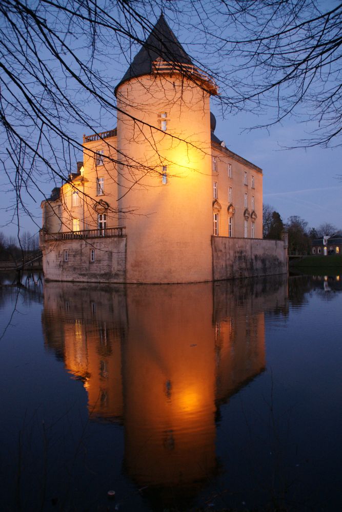 Burg Gemen ''Kehrseite'' in Dämmerung