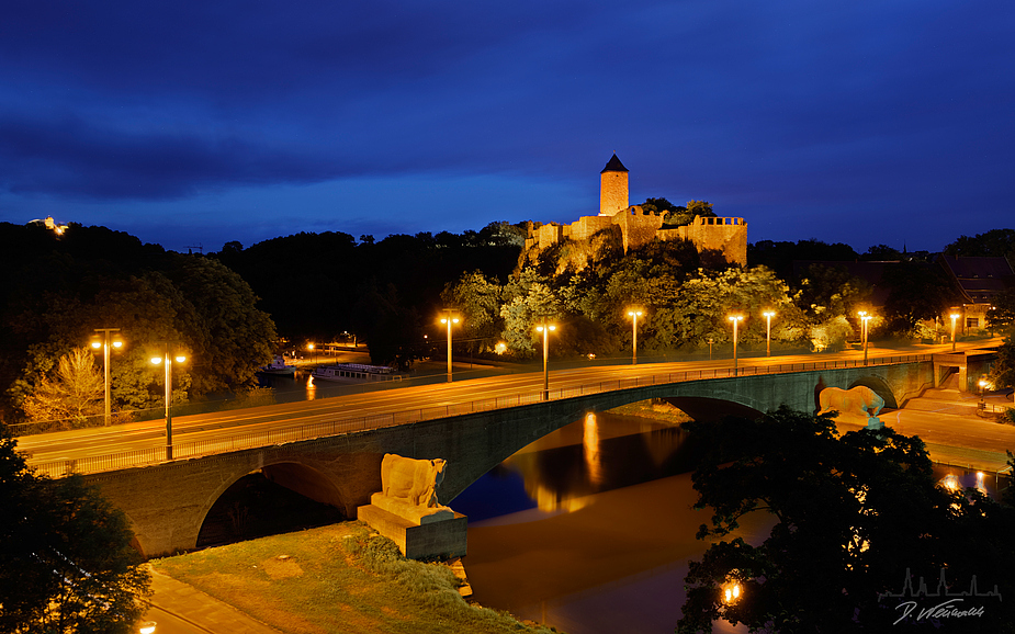 Burg Giebichenstein mit der Brücke aus anderer Position