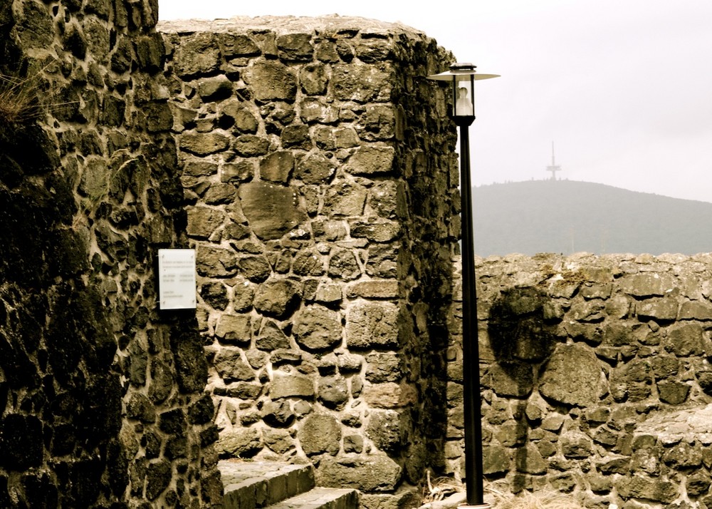 Burg Gleiberg und der Dünsberg