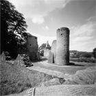 Burg Hardenstein durchs Loch gesehen