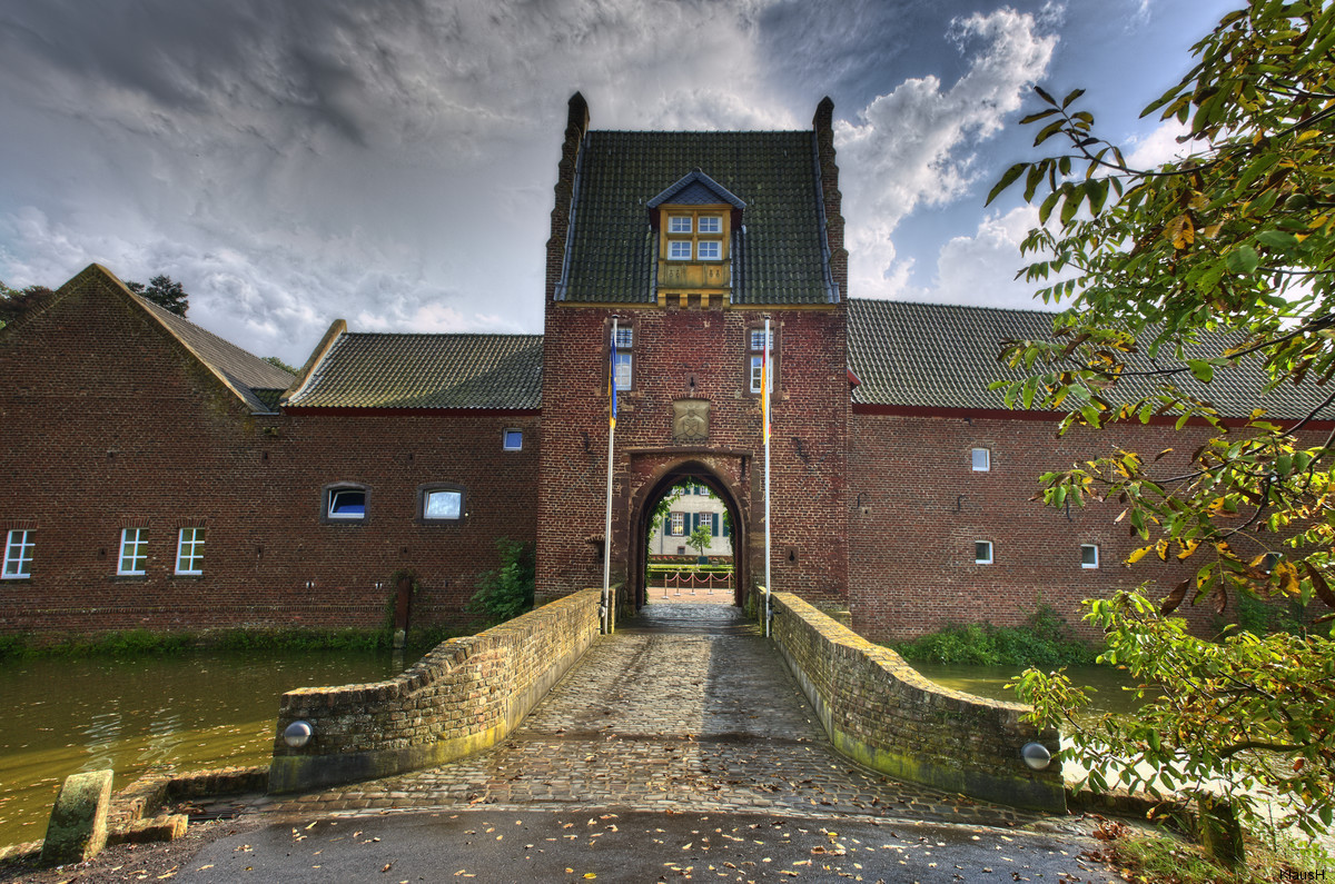 ~ Burg Heimerzheim ~