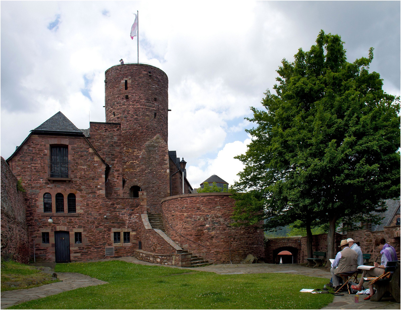 burg hengebach (1)