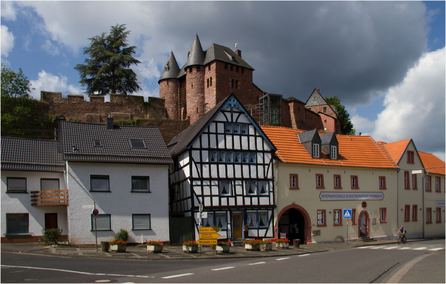 burg hengebach (2)