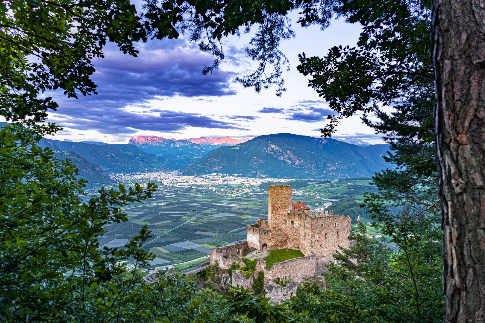 Burg Hocheppan - Blick auf Bozen