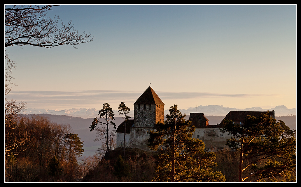 Burg Hohenklingen bei Föhn