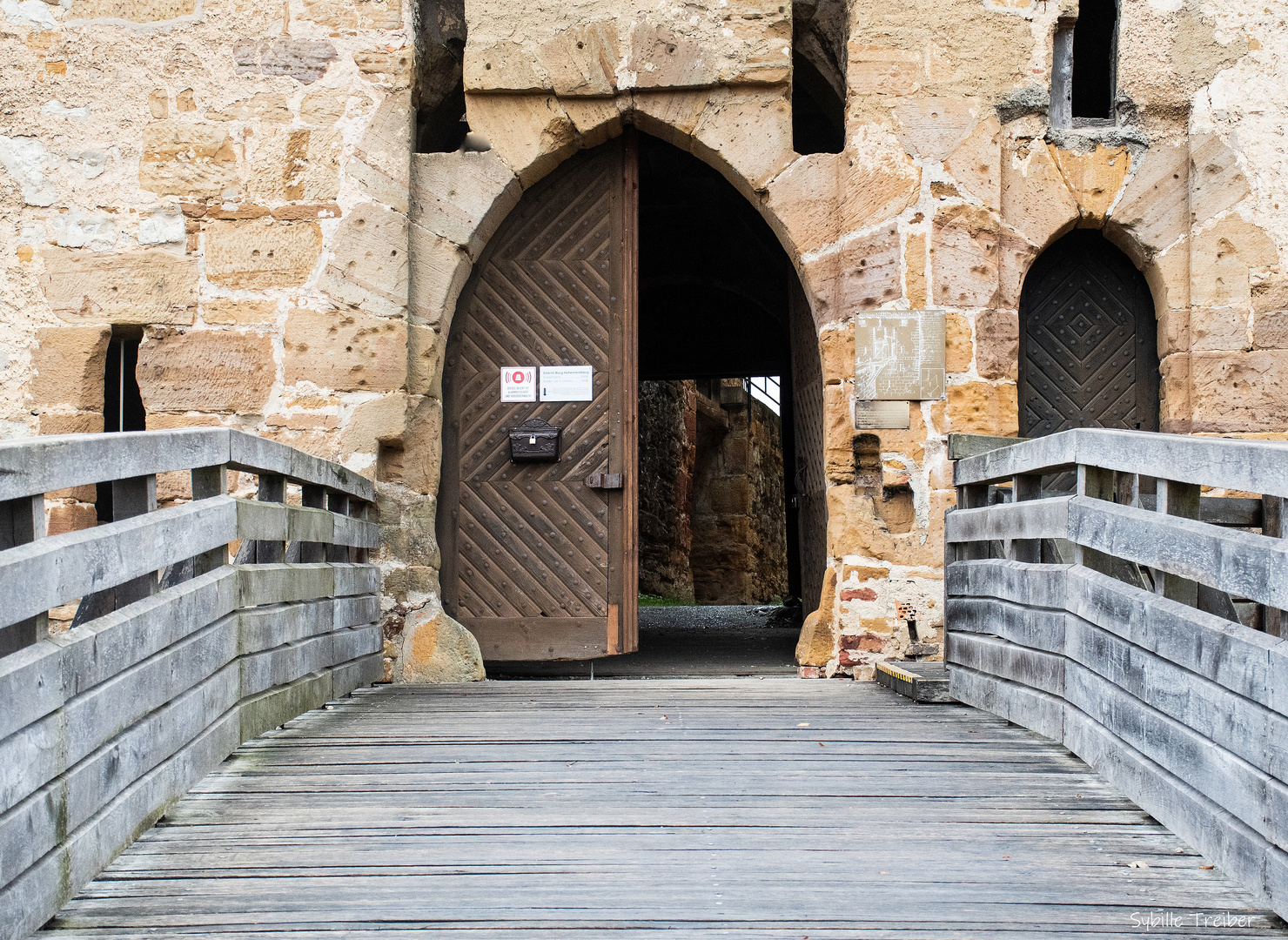 Burg Hohenrechberg 2