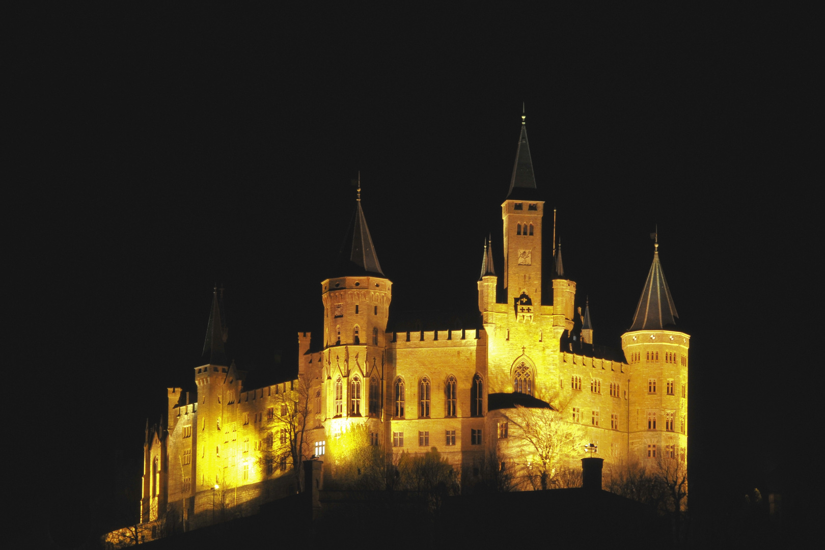 Burg Hohenzollern bei Nacht..