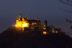 Burg Hohenzollern bei Nacht