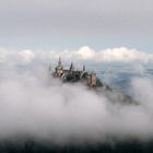 Burg Hohenzollern im Hochnebel (01 - 2003)