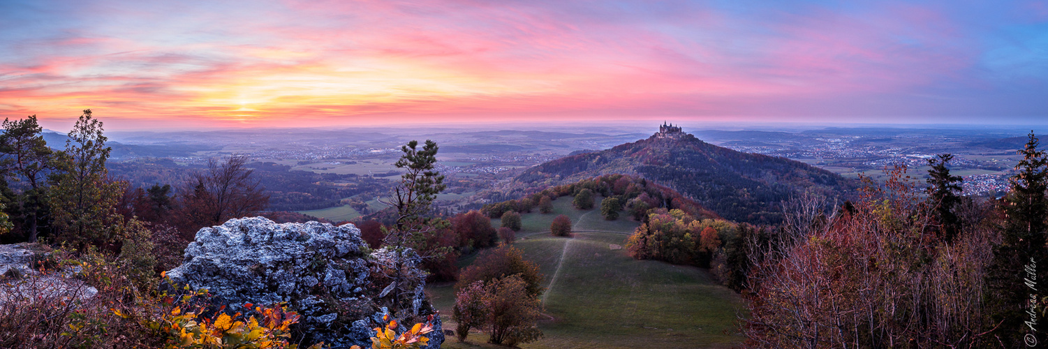 Burg Hohenzollern im Sonnenuntergang......