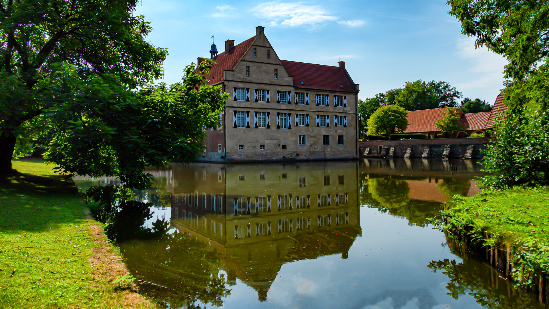 BURG HÜLSHOFF