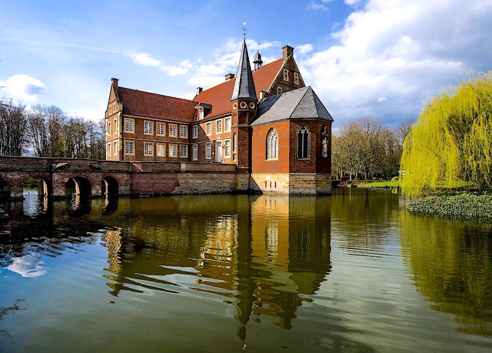 Burg Huelshoff an einem Nachmittag im April 