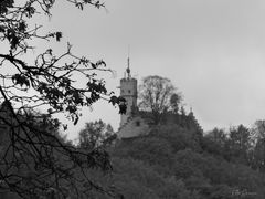 Burg im Nebel 