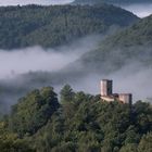 Burg im Nebel