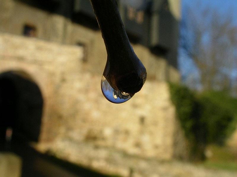 Burg im Tropfen