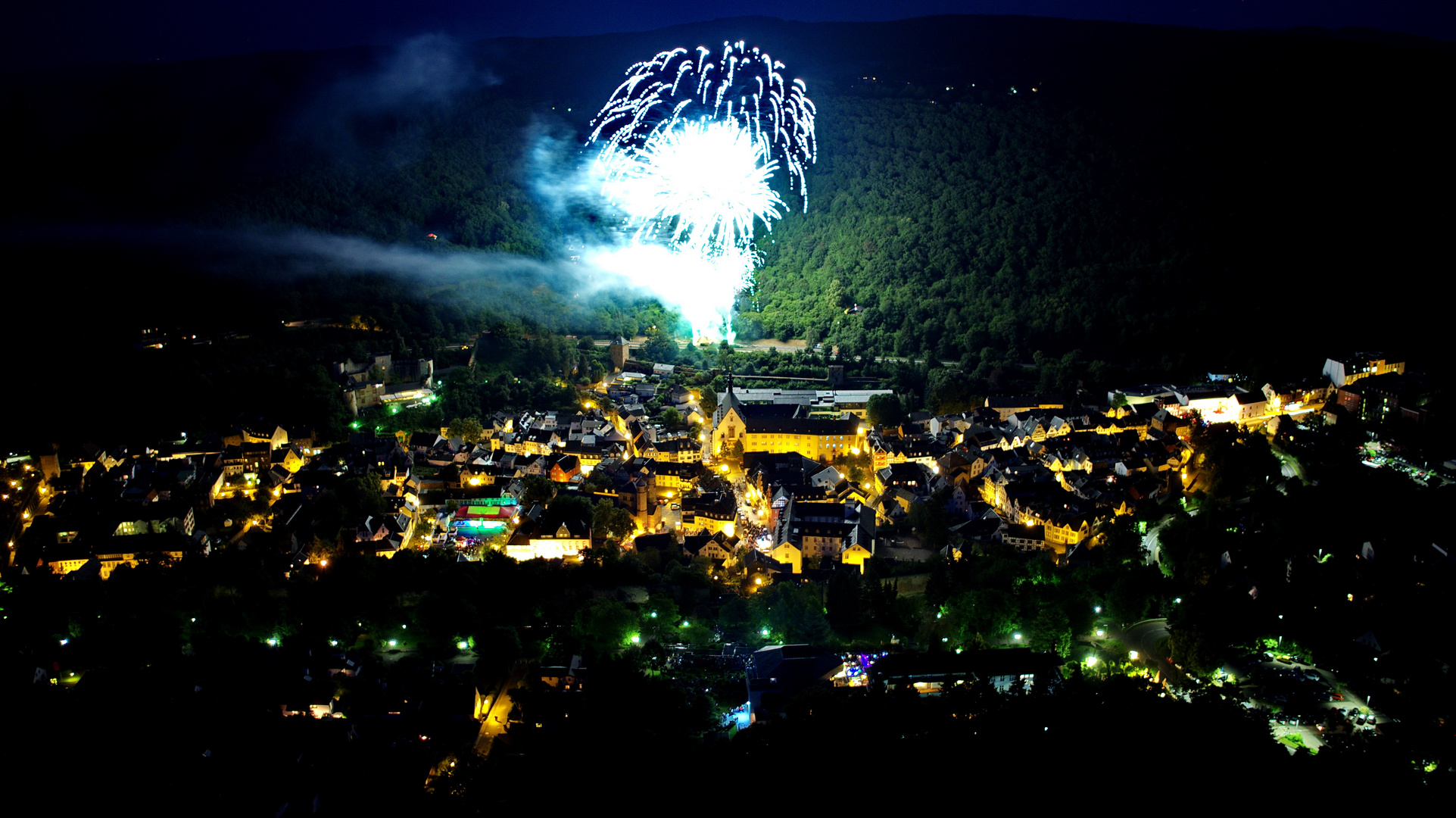 Burg in Flammen Bad Münstereifel