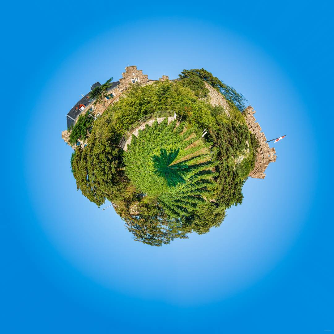 Burg Klopp (4n) - little planet