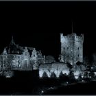 Burg Klopp bei Nacht