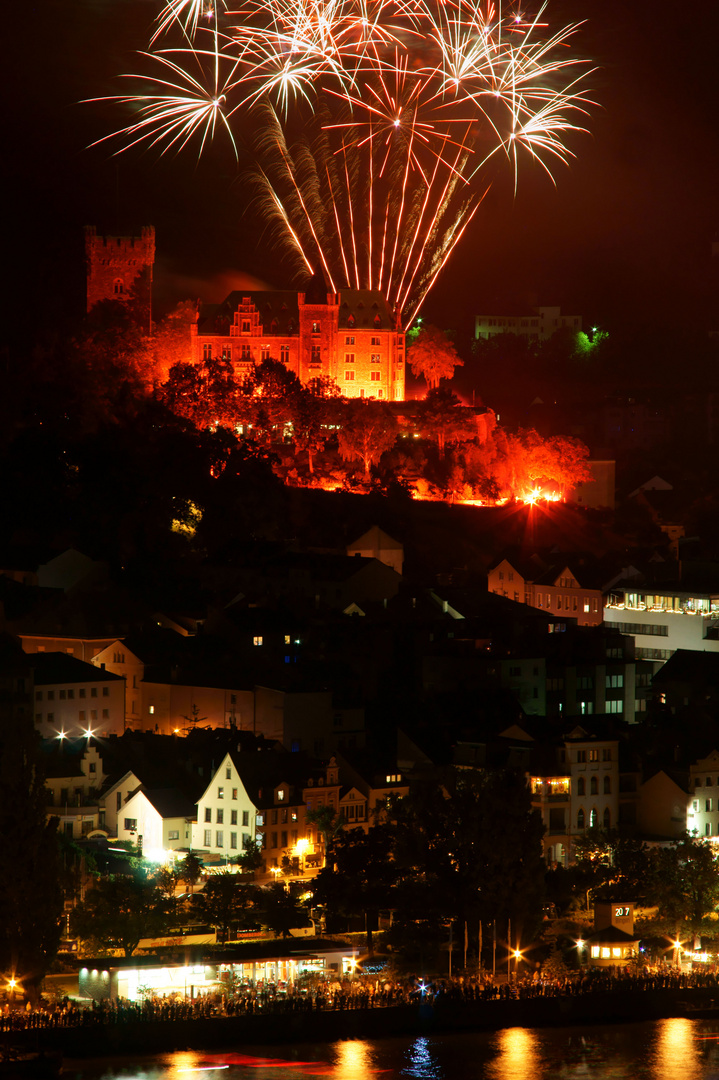 Burg Klopp im Feuerzauber