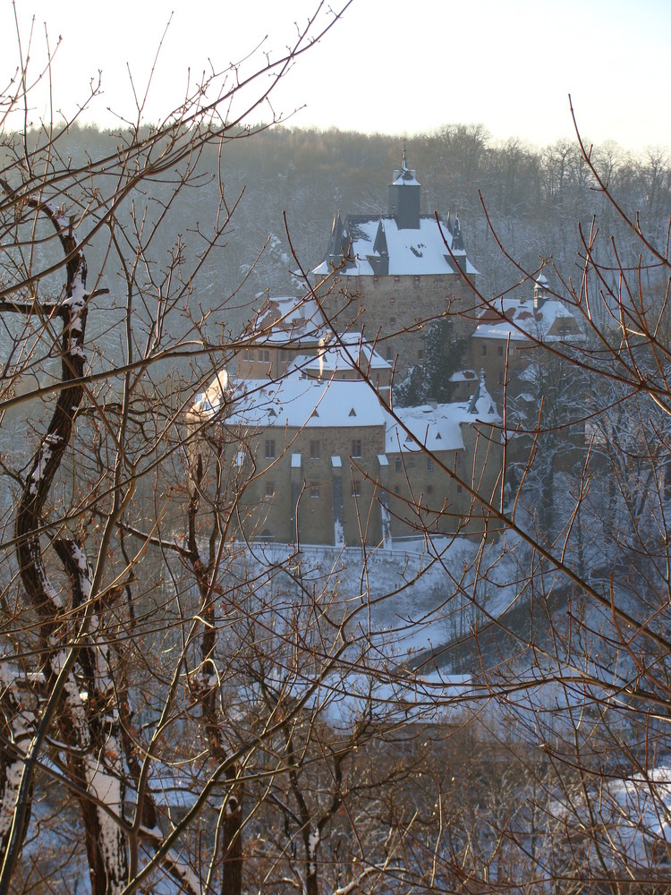 Burg Kriebstein im Schnee und Gegenlicht (3)