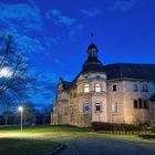 Burg Krottorf bei Vollmond zur blauen Stunde