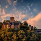 Burg Lahneck im ersten Sonnenlicht.