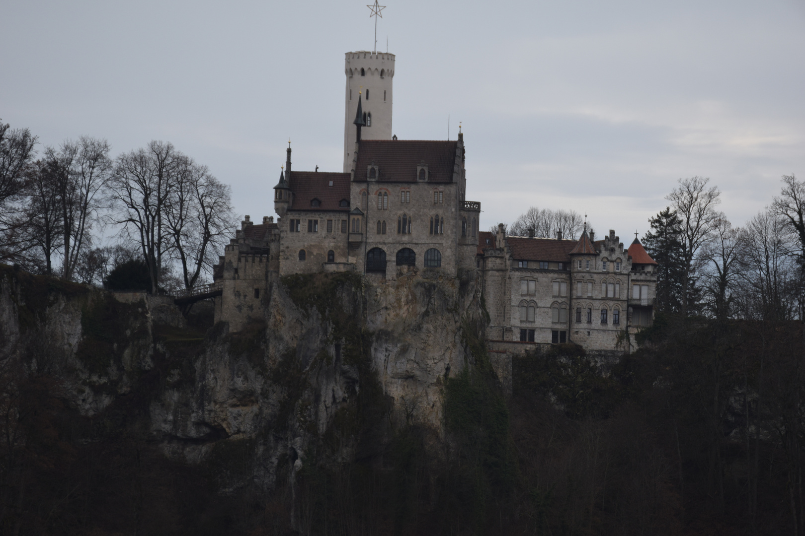 Burg Lichtenstein an einem grauen Tag