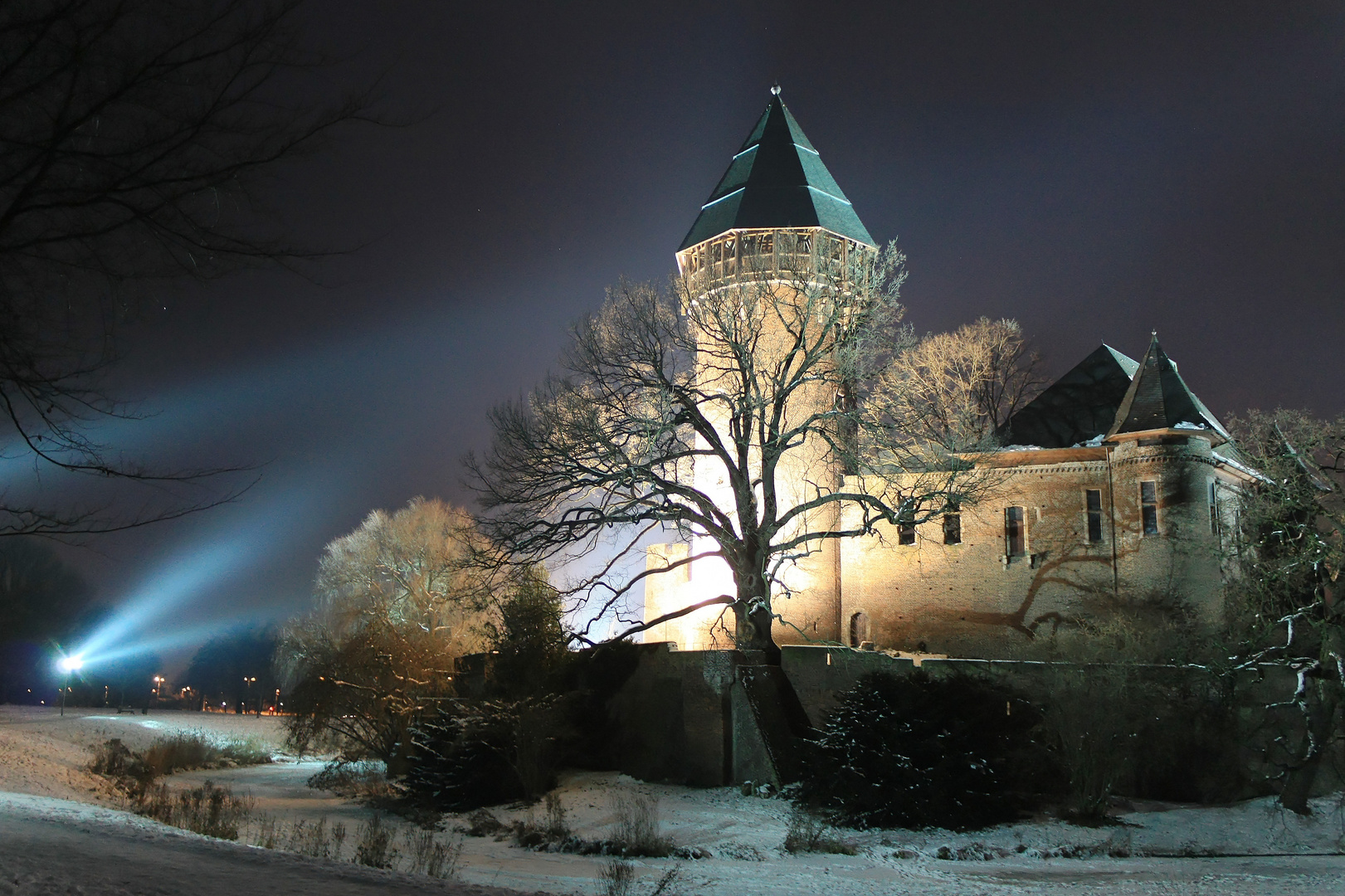 Burg Linn im Schnee