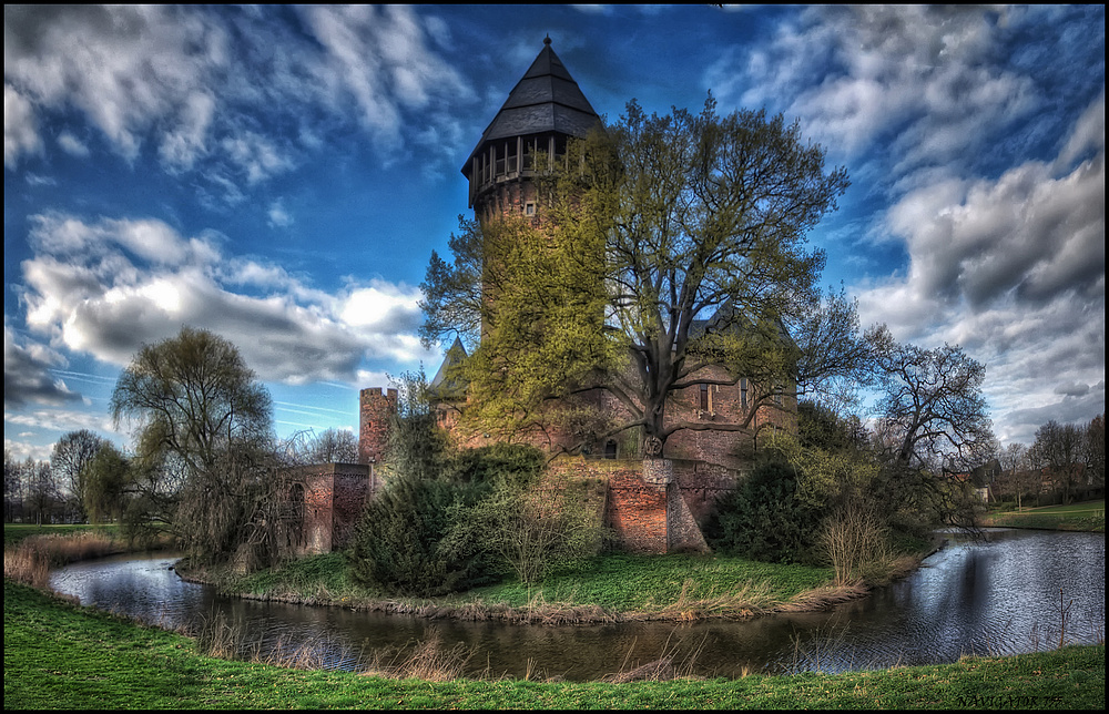 Burg Linn, Kefeld.
