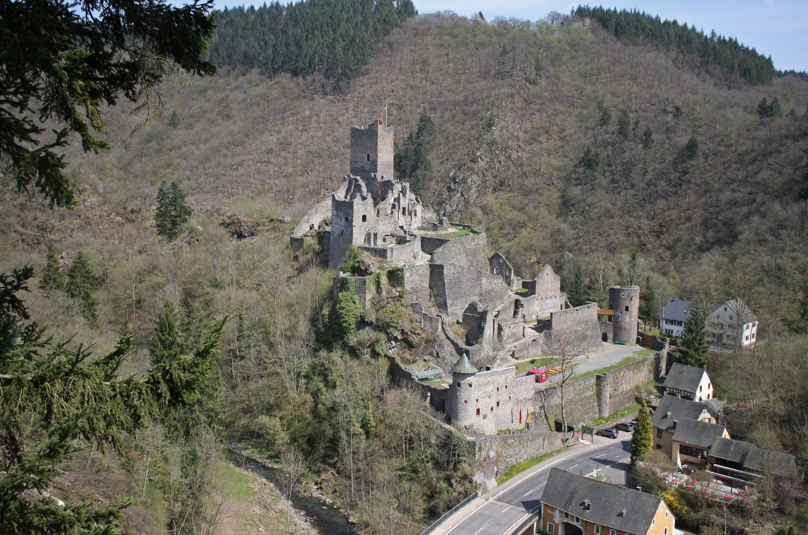 Burg Manderscheid