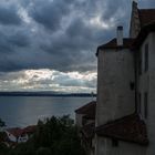 Burg Meersburg mit Blick auf den Bodensee