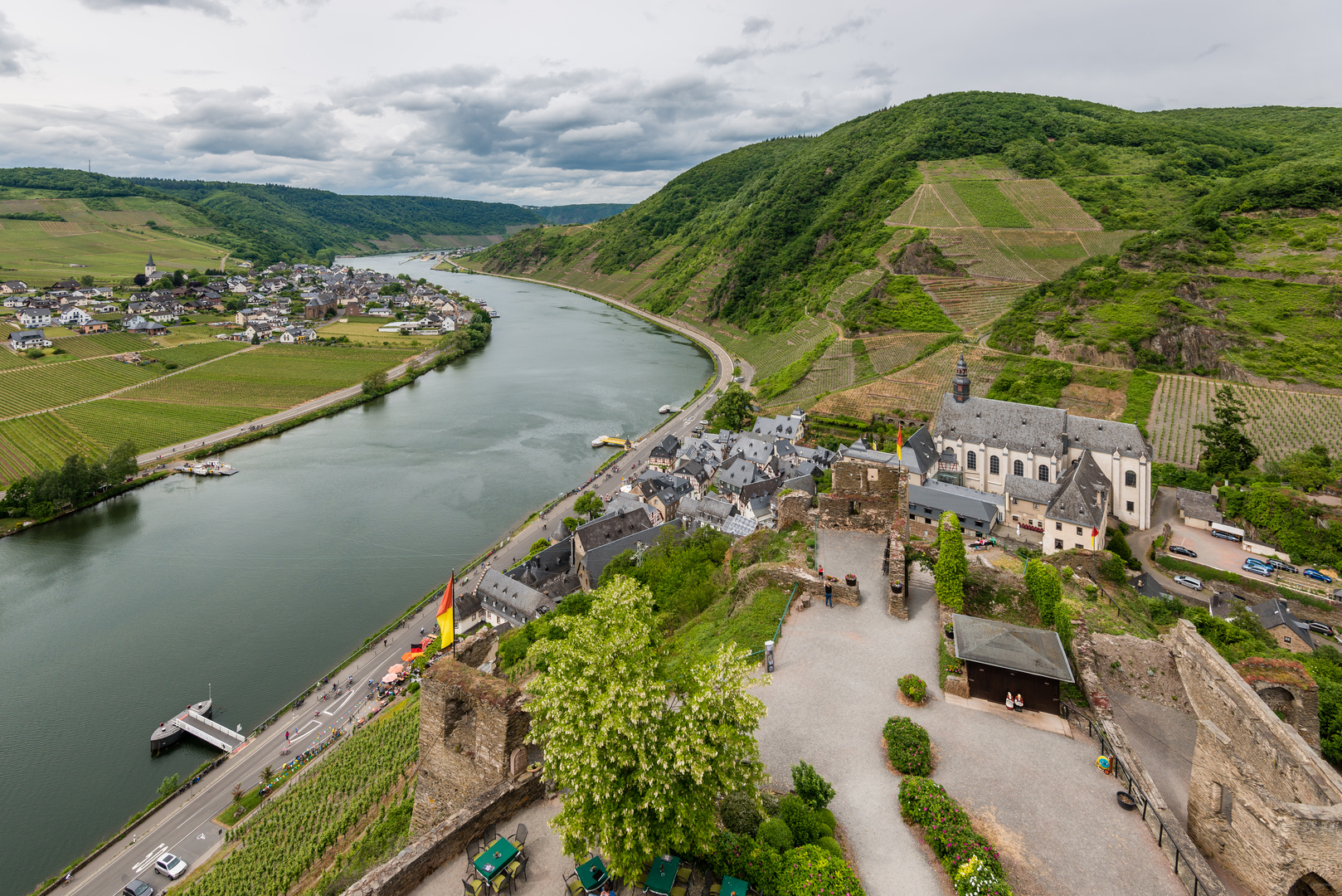 Burg Metternich - Moselblick