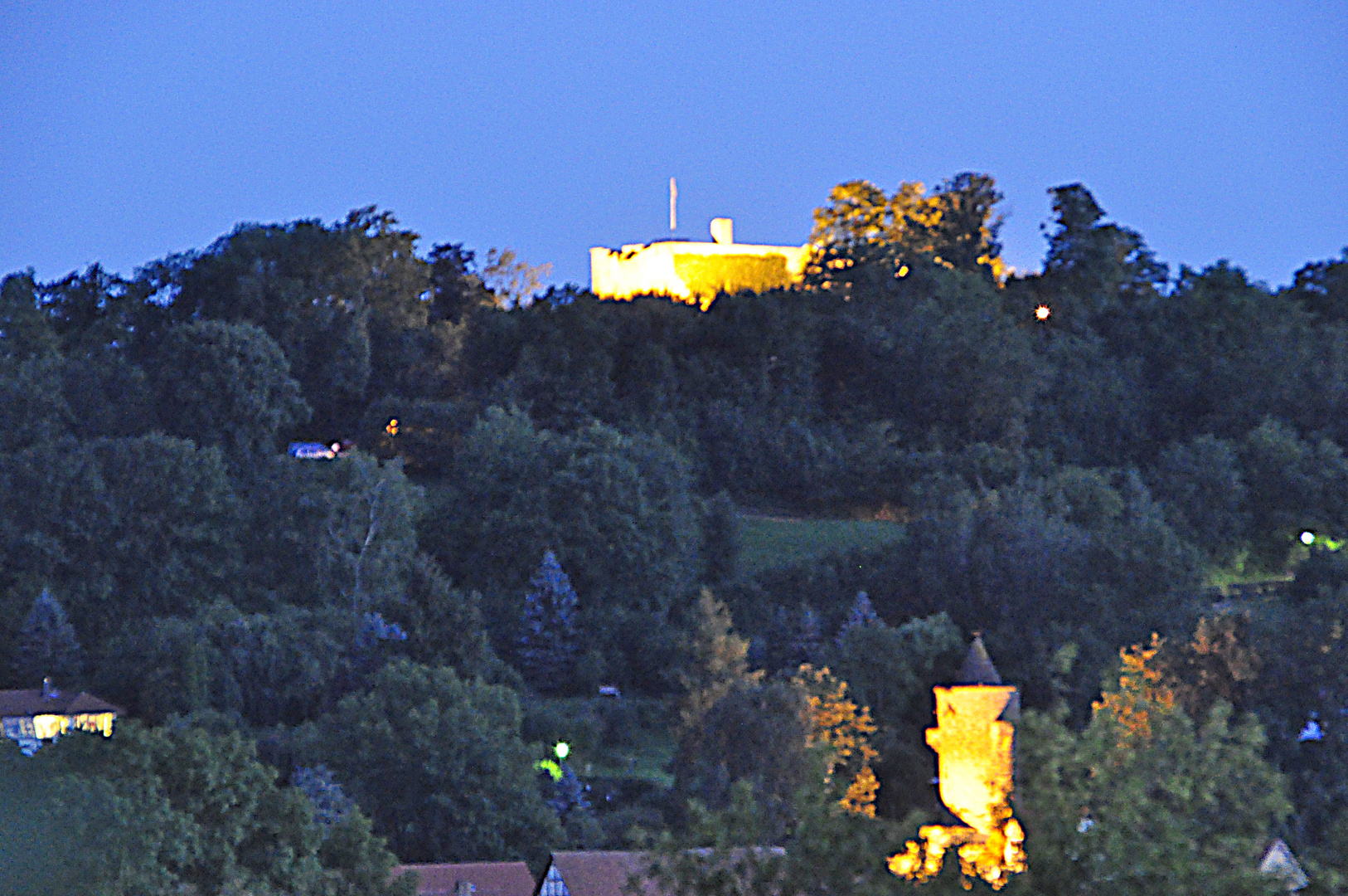 Burg mit Stadtturm