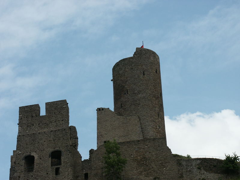 Burg Monreal