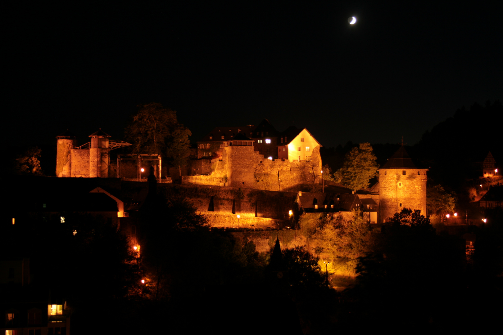 BURG MONSCHAU