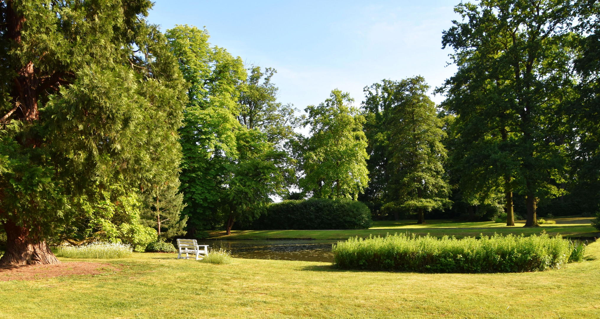 Burg Müddersheim (Kreis Düren): Im Burgpark