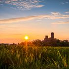 Burg Münzenberg im Sonnenuntergang  