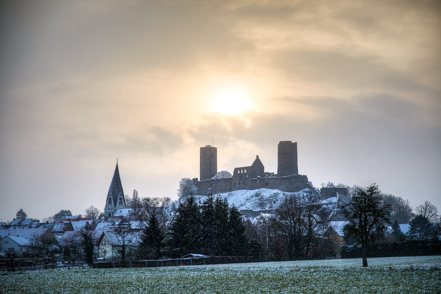 Burg Münzenberg im Winter 