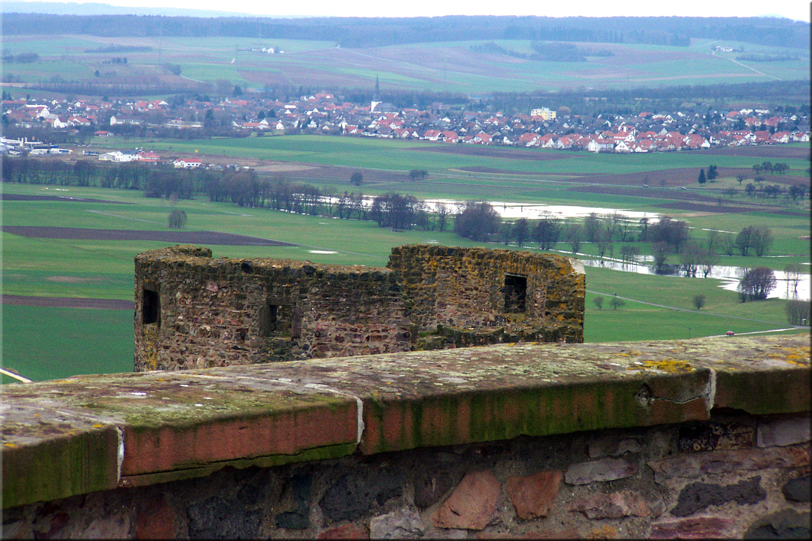 Burg Münzenberg östl. Bergfried |V