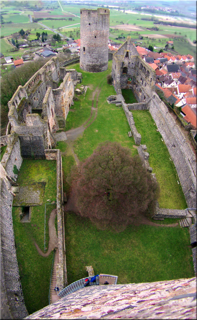 Burg Münzenberg von Östl. Bergfried