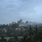 Burg Pappenheim im Nebel