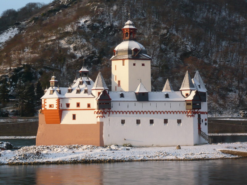 Burg Pfalzgrafenstein mit Puderzucker