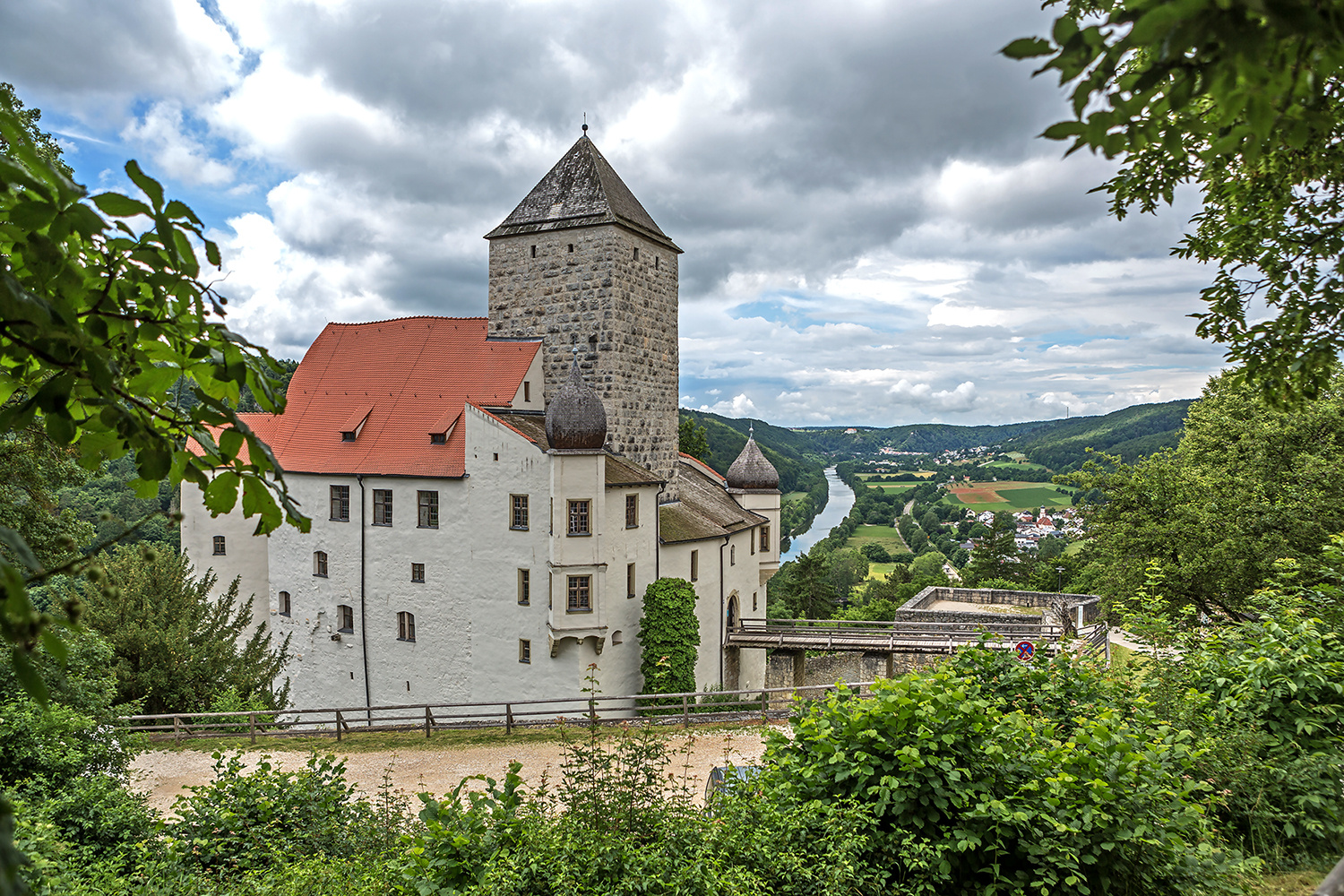 Burg Prunn . . .